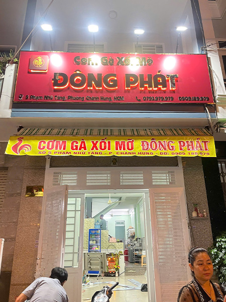 Bảng hiệu chữ nổi